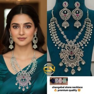 Silver changebal stone necklace